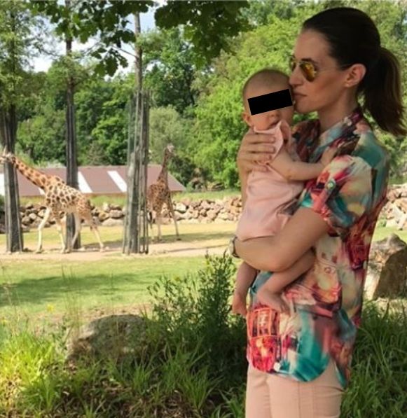 Lucie Křížková vyrazila se svou dcerkou do zoo.