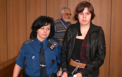 Lucie Vaňková se zodpovídá z vraždy miminka a zneužití mladíka (14).