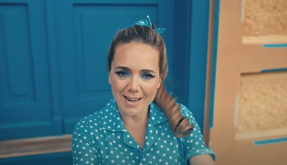 Videoklip Lucie Vondráčkové k písni Rekordérka