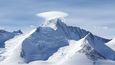 Mount Vinson (4892 m), nejvyšší hora Antarktidy