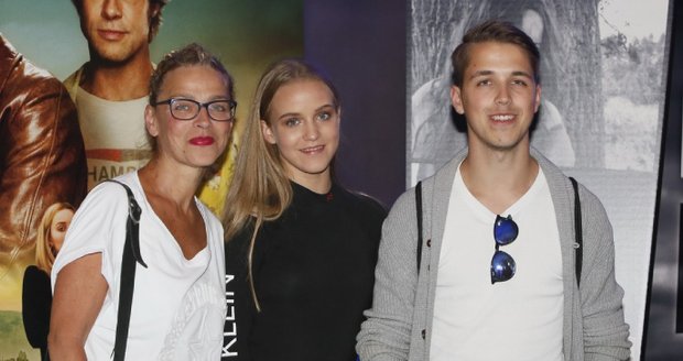 Lucie Zedníčková s dcerou Amélií a synem Mikulášem