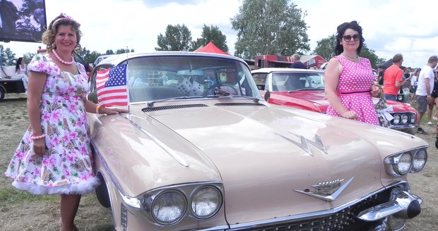 Cadillac jak od Elvise. Model z roku 1958 vlastní Petr Žítek z Varnsdorfu.