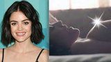 Hvězda seriálu Prolhané krásky Lucy Hale: V novém filmu ukázala prsa!