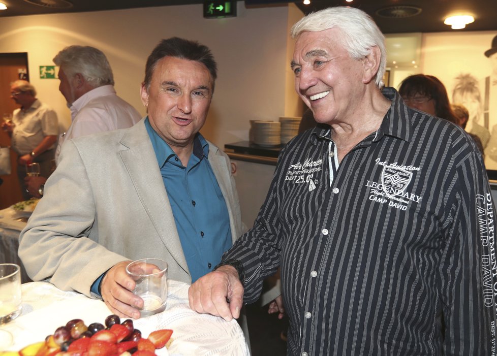Jaroslav Sypal a Jiří Krampol na oslavě Luďka Soboty
