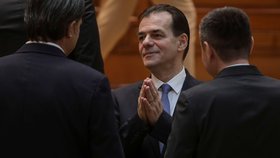 Rumunský premiér Ludovic Orban má problém, parlament jeho vládě vyslovil nedůvěru.