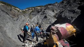 Airbus náraz do Alp roztrhal na kusy