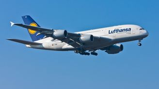 V letadle společnosti Lufthansa, které letělo do Prahy nahlásil anonym bombu