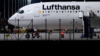 Kvůli stávce personálu německé společnosti Lufthansa byly zrušeny stovky letů