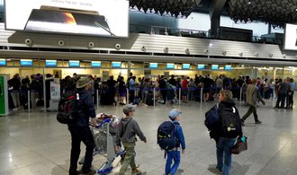 Pozemní personál Lufthansy stávkuje, plány musí měnit 144 tisíc cestujících