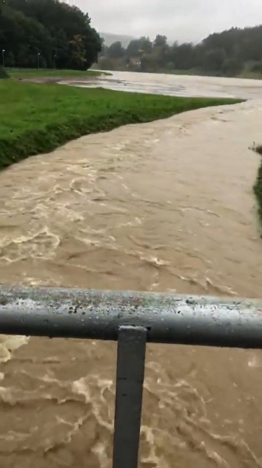 Takhle se rozvodnil přítok Luhačovické přehrady. (14.10.2020)