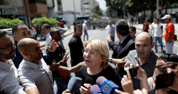 Situace ve Venezuele houstne: Ústavodárné shromáždění odvolalo prokurátorku Ortegovou