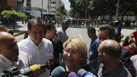 Situace ve Venezuele houstne: Ústavodárné shromáždění odvolalo generální prokurátorku Ortegovou