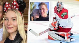 Zraněného Dostála utěšuje sexy volejbalistka z Finska: Klofla už druhého Čecha! Zraněného Dostála utěšuje sexy volejbalistka z Finska: Klofla už druhého Čecha!