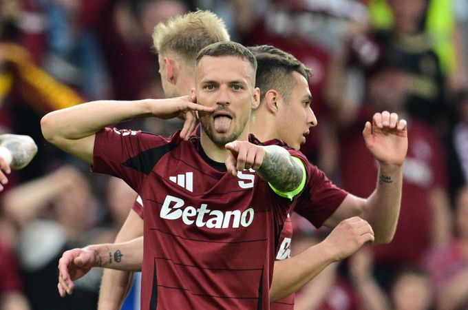 SESTŘIHY: Sparta se přiblížila Slavii, další prohra Baníku. Jablonec je před Plzní SESTŘIHY: Sparta se přiblížila Slavii, další prohra Baníku. Jablonec je před Plzní