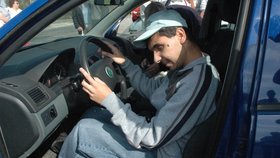 Lukáš Kavur (21) se na jízdu autem moc těšil.