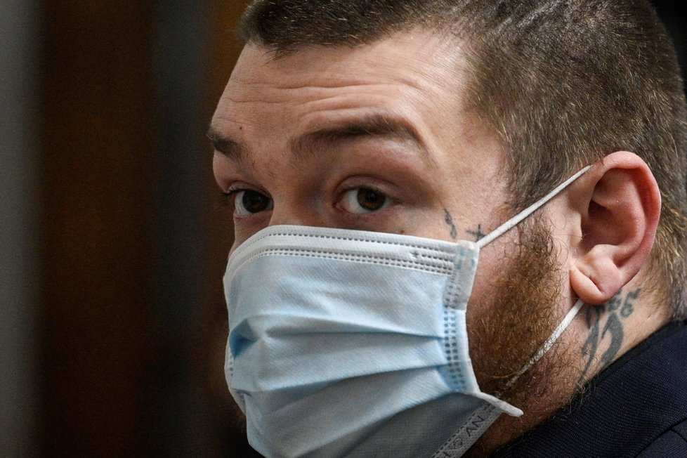 Vrchní soud v Praze zmírnil z 20 let na šest let vězení trest Lukáši Nováčkovi, který se zapojil do činnosti proruských separatistů na východní Ukrajině. (11. ledna 2022)