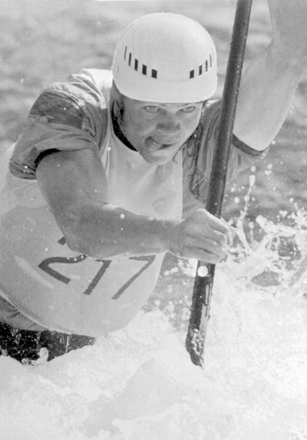 Takhle vyhrál vodní slalom na OH v Barceloně 1992.
