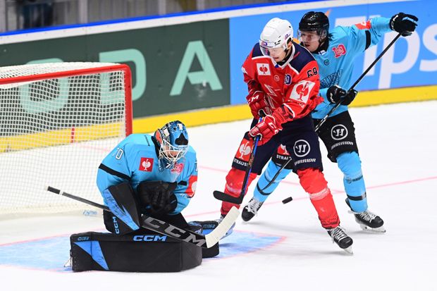 Lukáš Radil v zápase CHL proti Lahti Lukáš Radil v zápase CHL proti Lahti