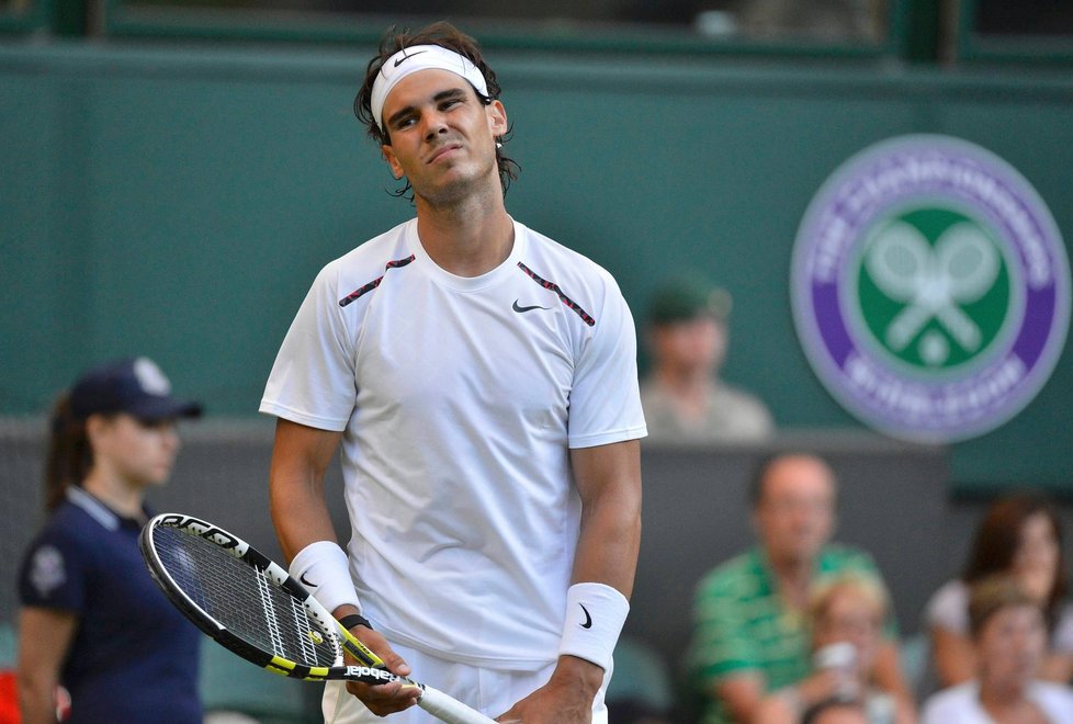 Dvojnásobný wimbledonský vítěz Rafael nadal si další triumf v Londýně nepřipíše