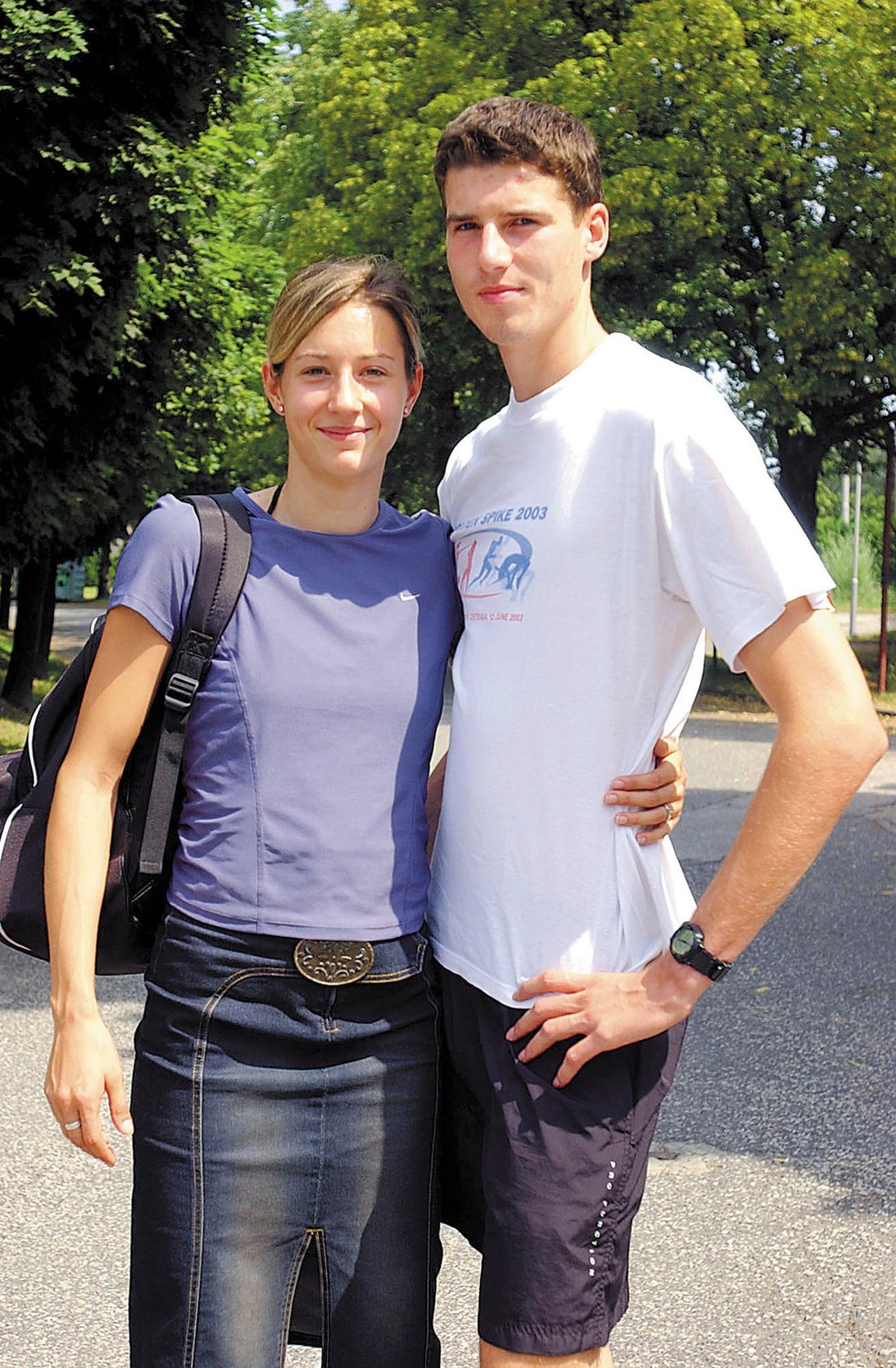 Před manželstvím s tenistou Rosolem randila Denisa Ščerbová (nyní Rosolová) s výškařem Jaroslavem Bábou