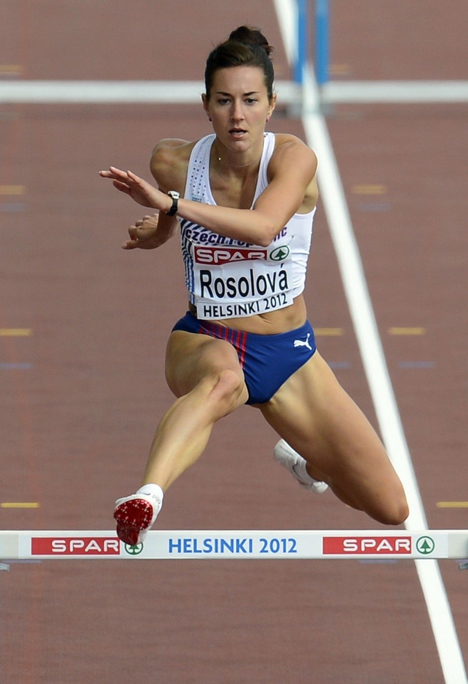 Denisa Rosolová (rozená Ščerbová) je atletka.