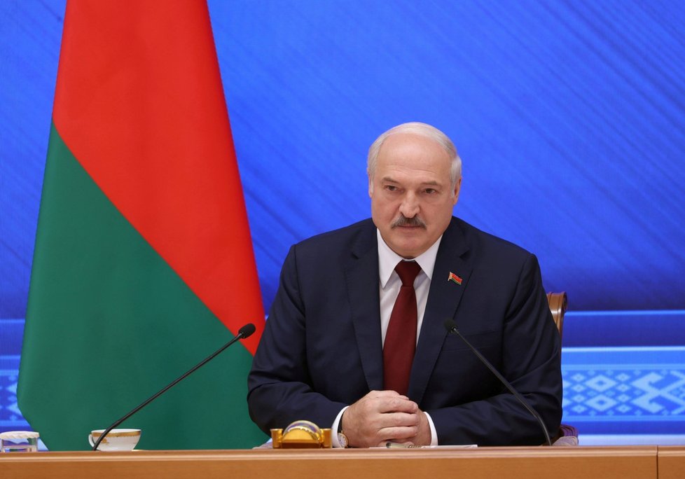 Běloruský vůdce Alexandr Lukašenko během televizního projevu (9. 8. 2021)