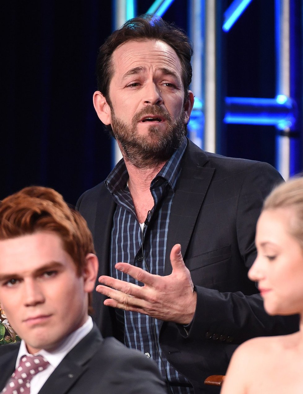 Americký herec Luke Perry (†52) zemřel po prodělané mrtvici.