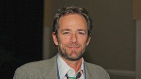 Před rokem zemřel Luke Perry (†52) alias Dylan: Kolegyně popsala setkání s jeho duchem!