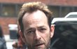 Americký herec Luke Perry (†52) zemřel po prodělané mrtvici. 