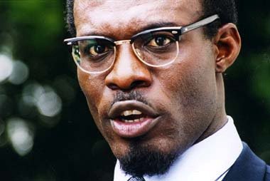 Patrice Lumumba (†35) byl vůdce osvobozeneckého hnutí v bývalém Belgickém Kongu. Za to byl později mučen, zastřelen a jeho tělo vhodili do kyseliny!