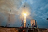 Putin se zapojil do vesmírného „závodu“. Rusové vyslali k Měsíci vlastní sondu, bude hledat vodu