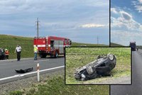 Na Kladensku se srazilo auto s náklaďákem: Řidič skončil v kritickém stavu