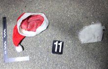 V masce Santa Clause ukradli pokladnu a stříleli!