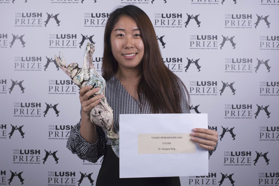 Vědci a vítězové LUSH Prize 2018, kteří bojují proti testování na zvířatech