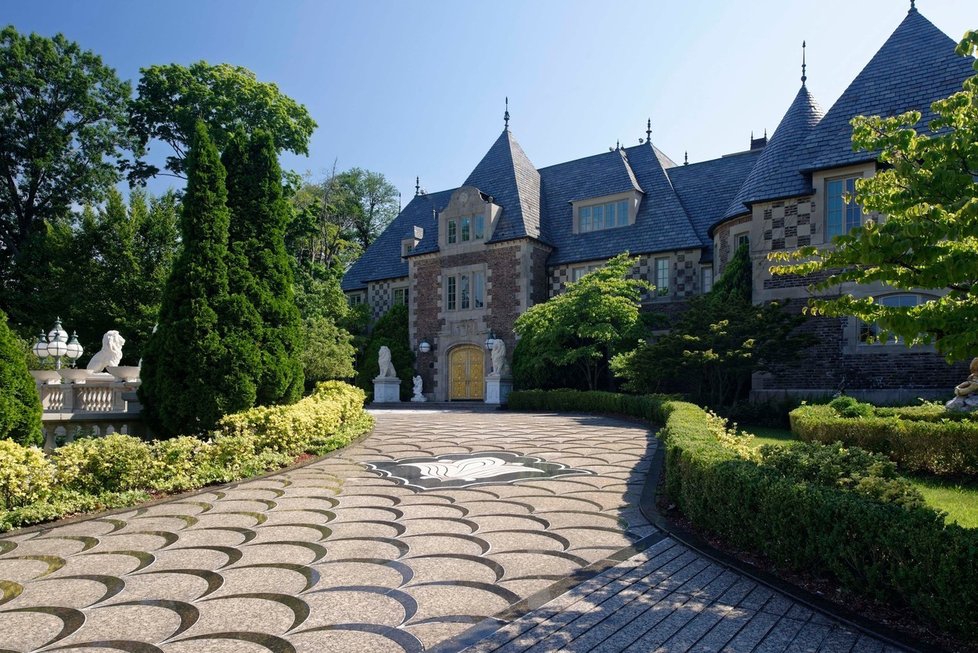 Luxusní dům na Long Islandu je na prodej za dvě miliardy.