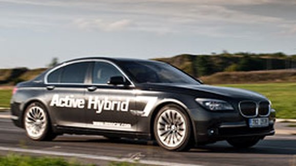 TEST BMW ActiveHybrid7: První jízdní dojmy