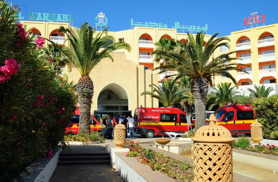 luxusní tuniský hotel Riu Imperial Marhaba, kde terorista zabil desítky turistů