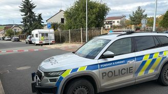 Poblíž školy ve Smržovce na Jablonecku se střílelo, na místě dva mrtví Poblíž školy ve Smržovce na Jablonecku se střílelo, na místě dva mrtví