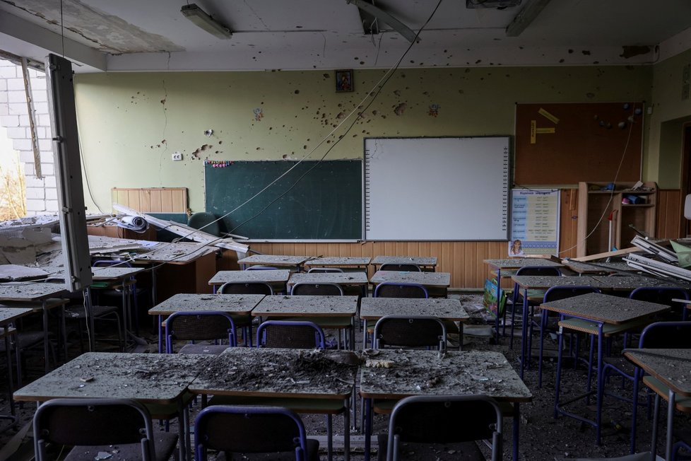 Ve Lvově ruské údery poničily několik škol (29. 12. 2023).