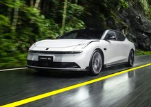 Geely nabilo baterii elektromobilu za čtyři a půl minuty. Má to ale háček
