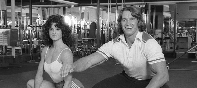 Arnold Schwarzenegger se s Lisou Lyonovou dobře znal, byl jejím fanouškem a často spolu trénovali.