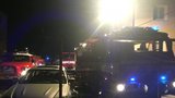 Požár bytu v Lysé nad Labem: Muž vyskočil před plameny z okna!
