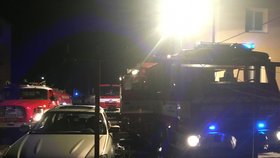 Při požáru bytu v Lysé nad Labem se zranili tři lidé.