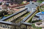 Na zámku v Lysicích na Blanensku dokončili kompletní obnovu zámeckých zahrad, skleníků a unikátní fíkovny s posuvnou střechou.