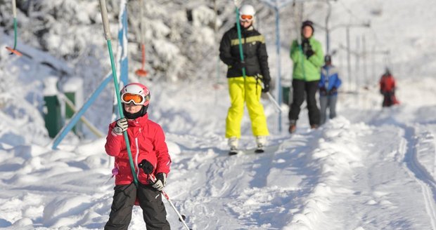 V Olomouckém kraji spustili o víkendu první lyžařské vleky v Branné na Šumpersku