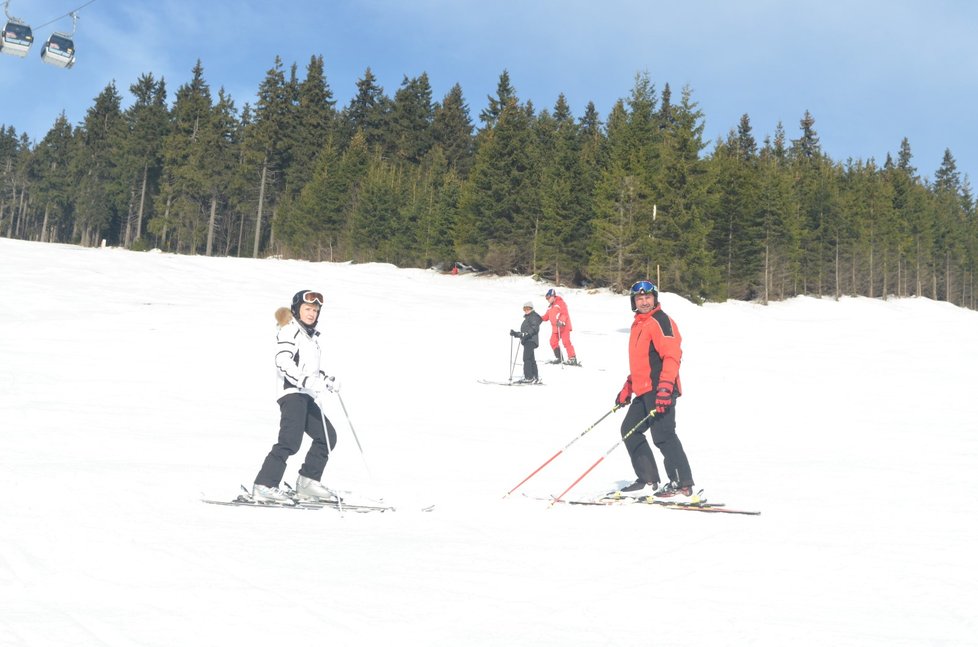 Lyžování ve SkiResortu Černá hora - Pec