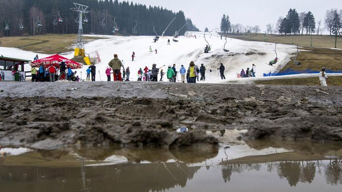 Lyžařské vleky v Deštném v Orlických horách