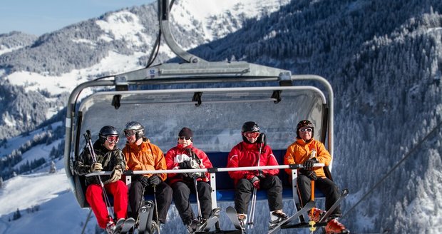 Lyžování v Rakousku: Co musíte vědět, než vyrazíte na hory k sousedům