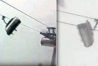 Hrozivá jízda na lanovce: Sněhová bouře v Alpách uvěznila lyžaře ve vzduchu