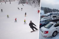 Na horách čekají nával, ale i komplikace: Kvůli opatřením je zavřená část lyžařských škol